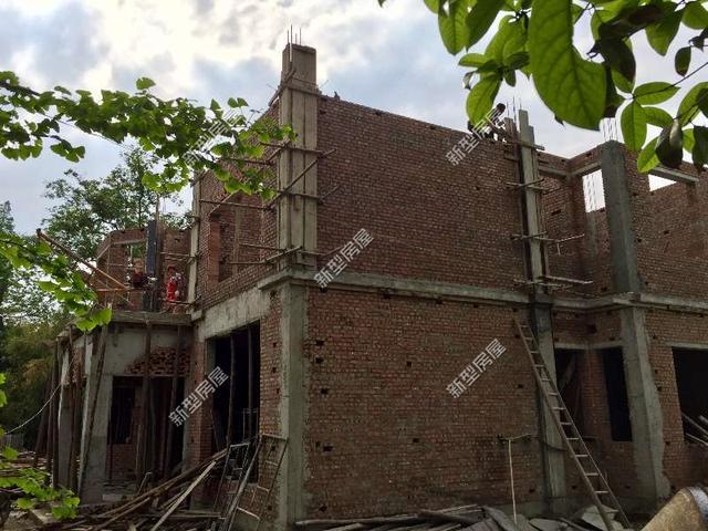 孫子把我農(nóng)村的房子弄得干干凈凈，30多萬(wàn)可以蓋別墅，難怪年輕人都急著回農(nóng)村