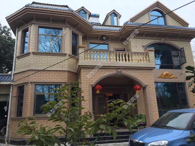 孫子把我農(nóng)村的房子弄得干干凈凈，30多萬(wàn)可以蓋別墅，難怪年輕人都急著回農(nóng)村