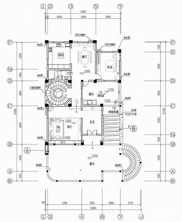 一層完全作為商鋪，二層以上，每層都有大露臺(tái)，是設(shè)計(jì)師給自己老宅精心設(shè)計(jì)的作品，建成之后的效果非常完美!