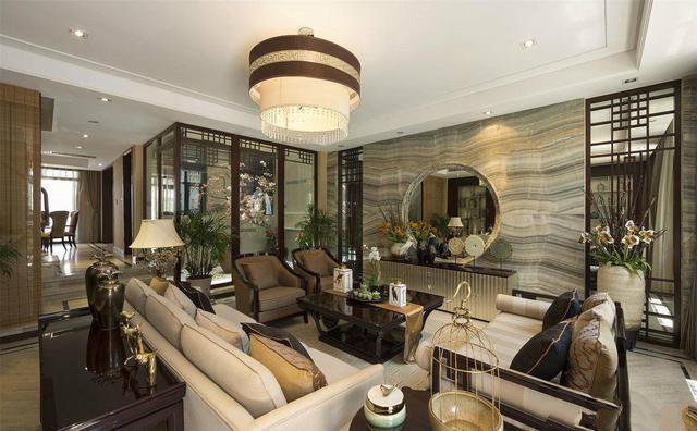 這座21米長、兩層樓高的中國別墅，白色的墻壁和青黛色的確是最美麗的中國風格!