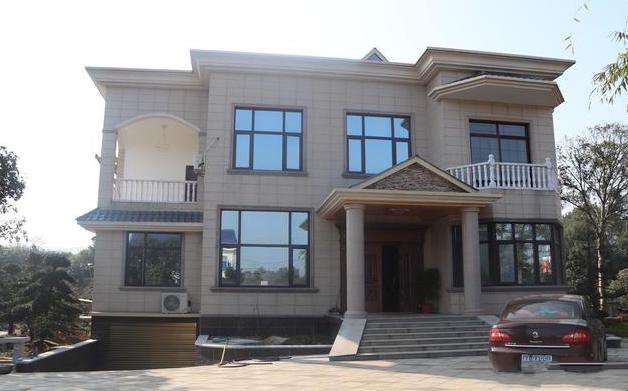 農(nóng)村別墅給農(nóng)村生活帶來了很多方便，人們可以舒舒服服地享受生活了！