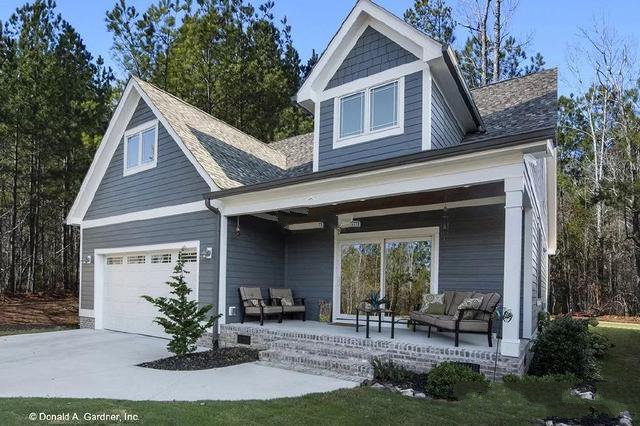 非常適合度假屋的建造，雖然說占地不小，但是主要的空間都在一樓，二樓只是一個閣樓!