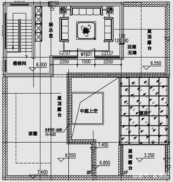 如何平衡年輕一代和老一輩的設(shè)計理念呢？今天就為你們解答，推一套帶中庭的新中式別墅，亮點十足，細(xì)細(xì)體會下！