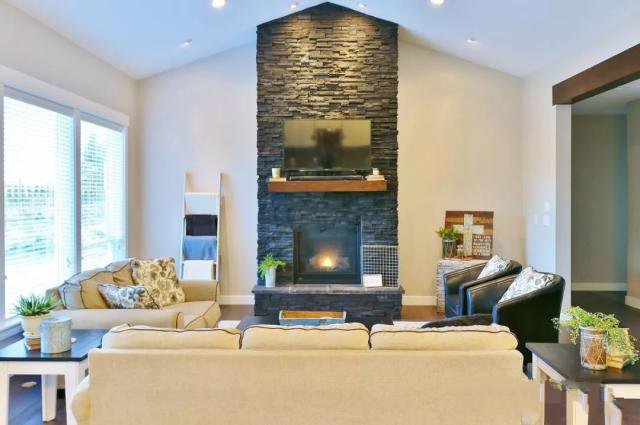 今天的建筑愛好者給你帶來了這套農(nóng)村自建的21米18米美式單層實(shí)景別墅設(shè)計帶裝飾，純美式風(fēng)格,一起來欣賞吧！