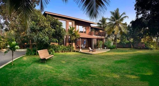 與城市住房相比，農(nóng)村住房現(xiàn)在不僅成本更低，而且有足夠的空間優(yōu)勢，這不同于擁擠的城市生活。農(nóng)村住宅的每個功能區(qū)都寬敞舒適。