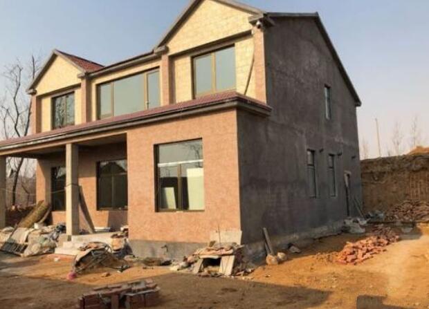 　廣東羅先生在農(nóng)村建房，一家八口，四代同堂。這種布局夠住嗎？