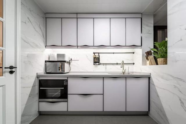 132平方米的簡約風格三居室