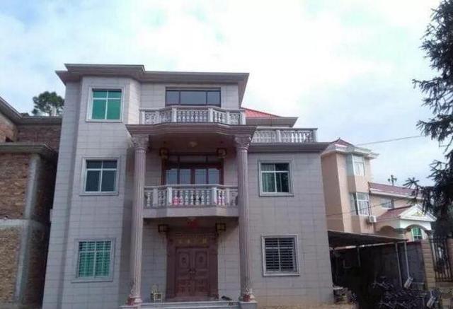 新農(nóng)村別墅的實拍圖