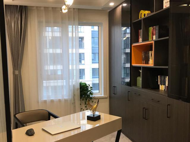 現(xiàn)代奢華風(fēng)格的別墅