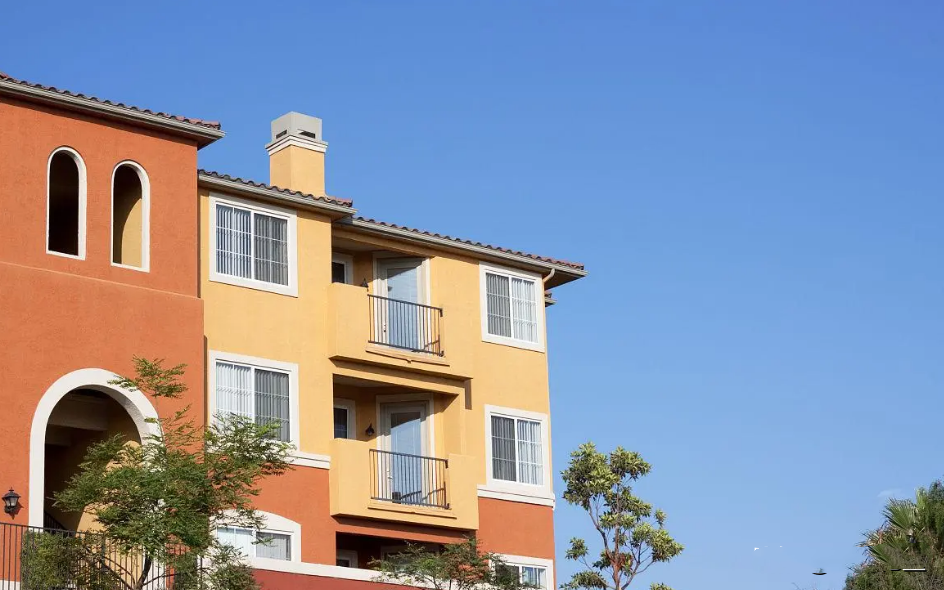 農(nóng)村自建房別墅設(shè)計(jì)外墻瓷磚和真石漆哪個(gè)更持久呢