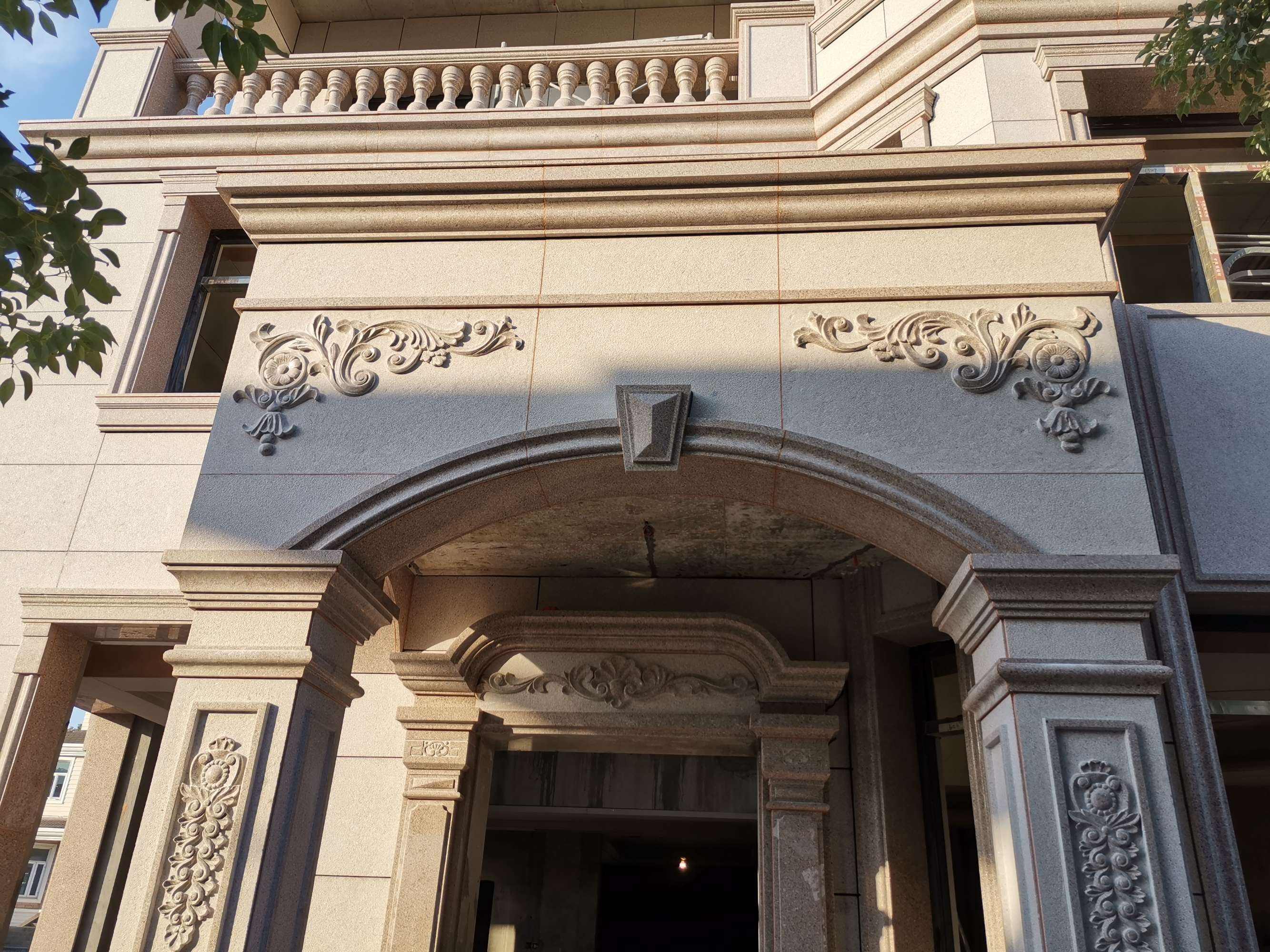 干掛石材報價多少（干掛石材和鋼架的報價）